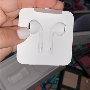 iPhone headphones